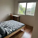 Room In Kew East