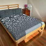 Room In Kew East