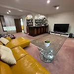 Bundoora Cozy Room