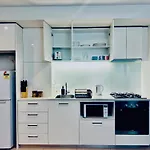 Premium Melbourne Apartments With Balcony And Free Tram Access