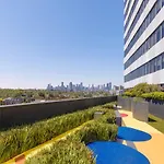 Oaks Melbourne Flemington Suites
