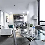 My80 Apartment Located In The Inner Of Melbourne Cbd