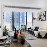 Cityside Retreat Southbank Charm