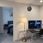 Apartment On Swanston Street Carlton
