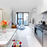 Skyline Serenity 1 Bedroom Oasis With Pool Spa & Gym