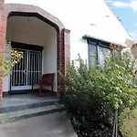 Brunswick Renaissance - Parking, Garden, Bath, Family