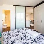 Urbansuite Melbourne Cozy Apartment 尔本 城市精选酒店住宿