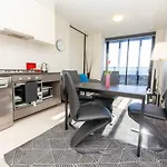 Melbourne Skyhigh Apartments