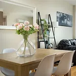 Water Views, Lovely 2Brs, Free Tram Zone, Close To Everything!