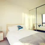Onelife Docklands Luxury Apartment