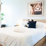 Littlestay Eporo - Central Apartments