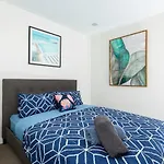 Bond Quarter Loft