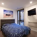 Bond Quarter Loft