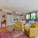 Hazel Chapel St Socialite. Pool, Spa & Gym