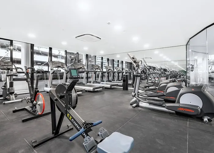 Freshly Restyled, 2 Bed Apartment In South Yarra - 4 Nights Plus Only