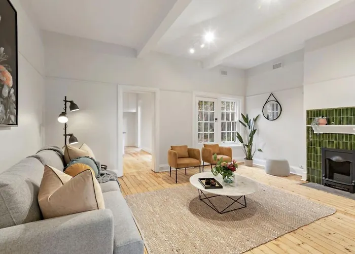 Newly Renovated Large 3.5 Bdrm House! Best Of Melb
