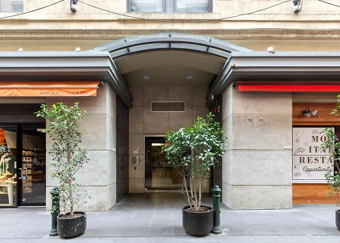 Complete Host Degraves St Apartments