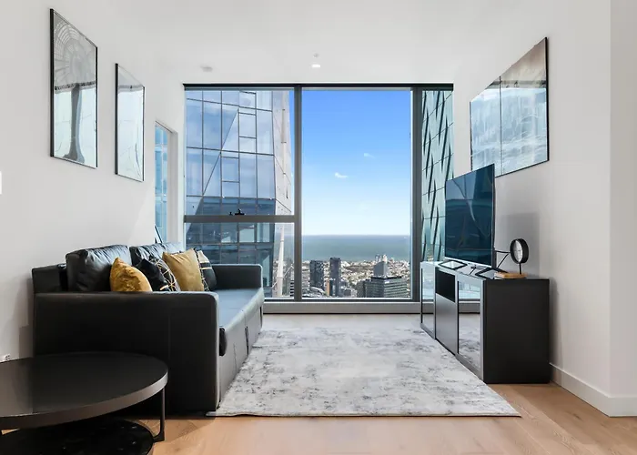 Best Cbd Location With Stunning City And Bay Views