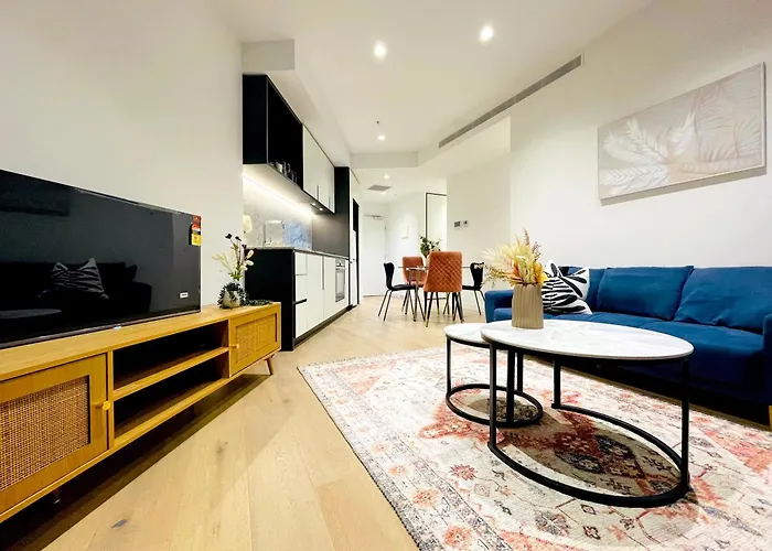 Mega Style West Side Place
