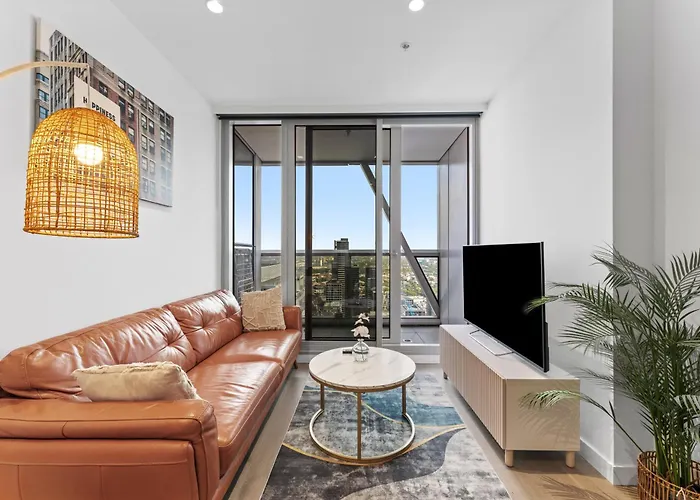 Brand New 2Br Apt At Mel Cbd