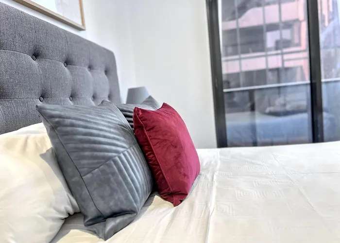 My80 Apartment Located In The Inner Of Melbourne Cbd