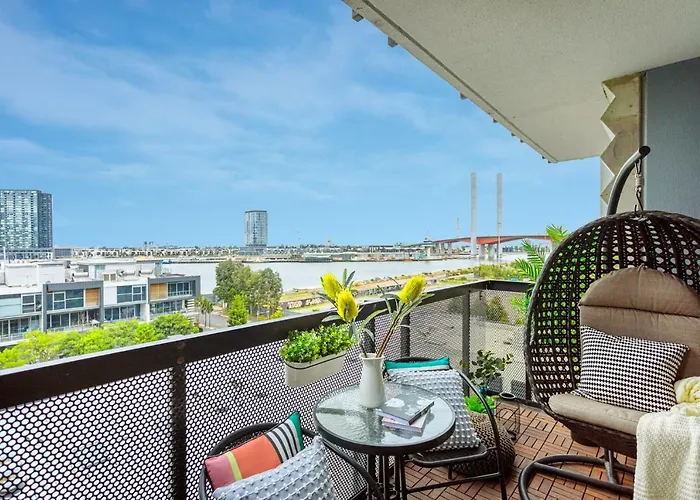 Water Views, Lovely 2Brs, Free Tram Zone, Close To Everything!