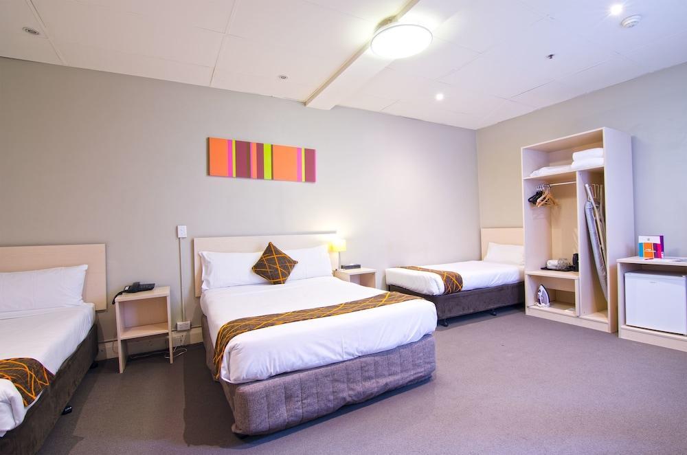Ibis Styles Kingsgate Hotel Melbourne