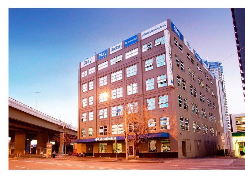 Urban Hostel *