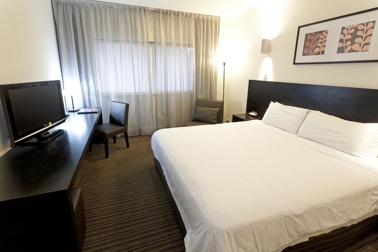 Hotel Causeway 353