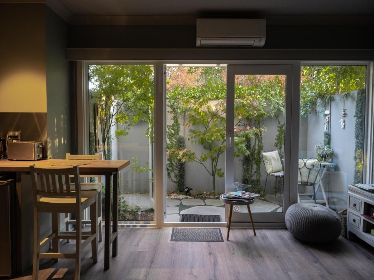 Sailaway House 4* Melbourne