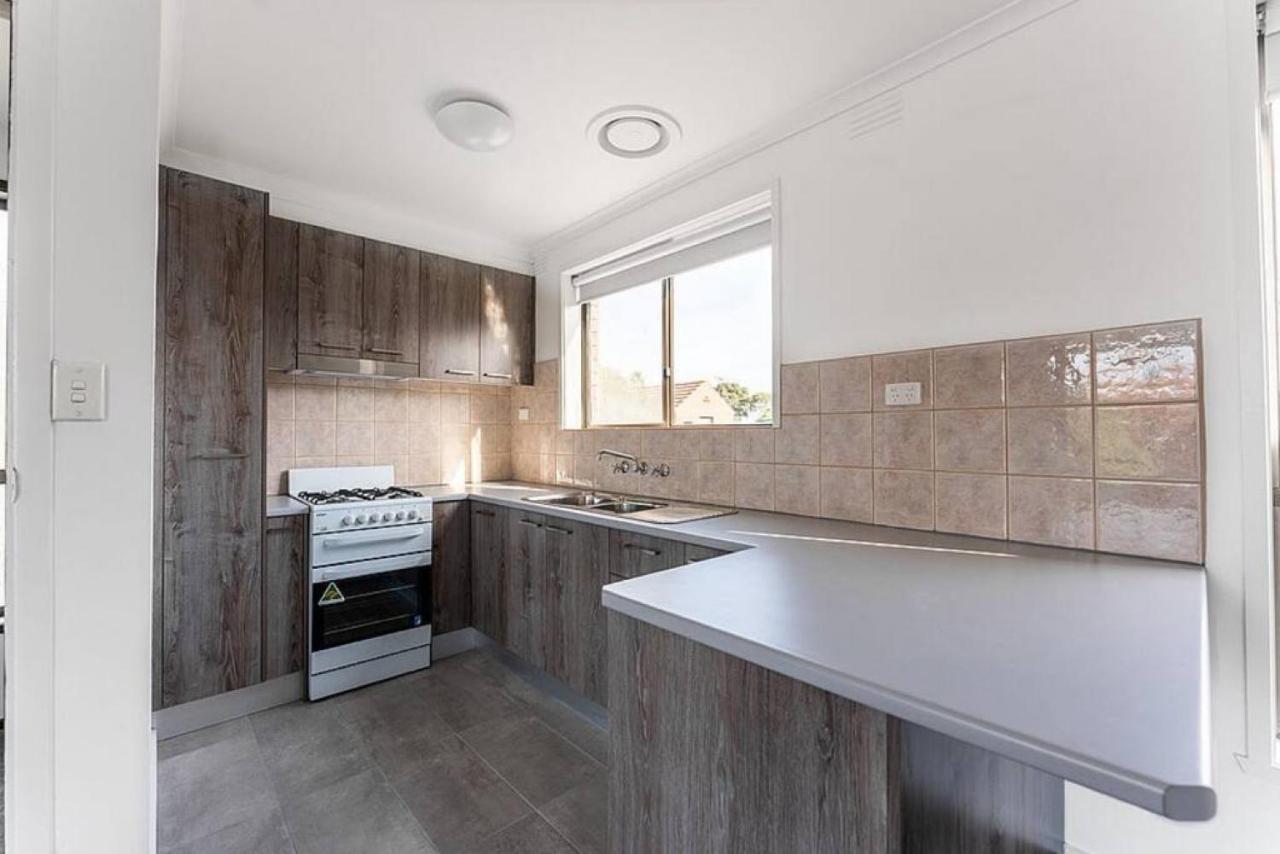 Holiday home Near Chadstone By Readyset *