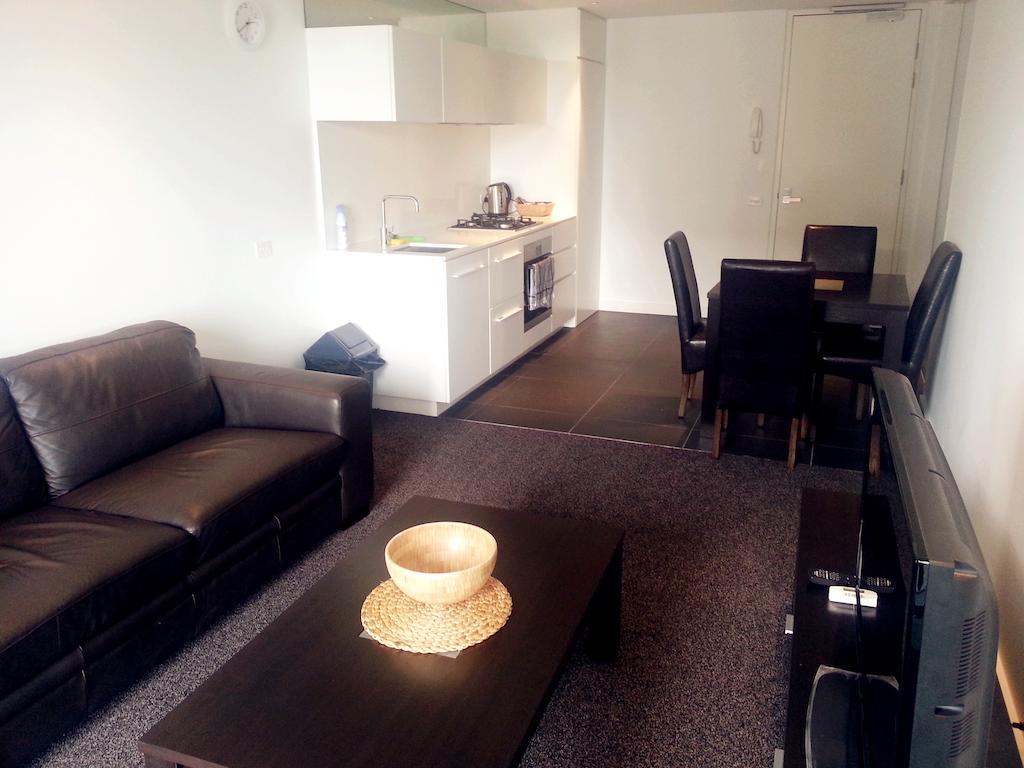 Guilfoyle Apartment