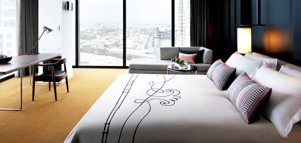 Crown Metropol Hotel