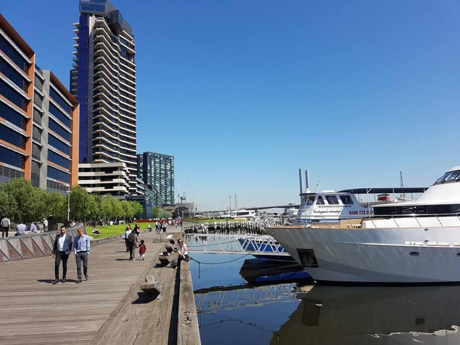 Apartment Docklands Riverside Views *