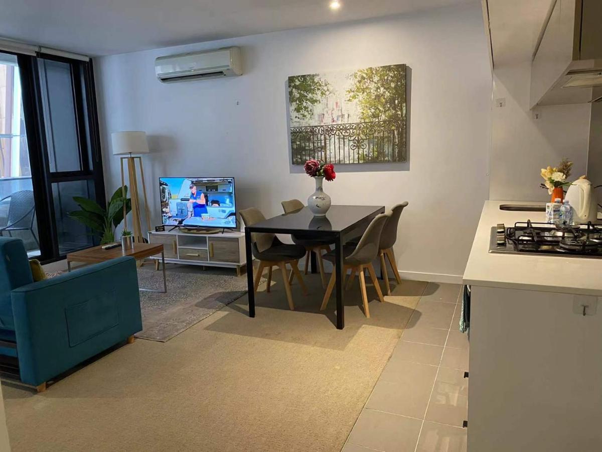 My80 Located In The Inner Of Cbd Apartment Melbourne