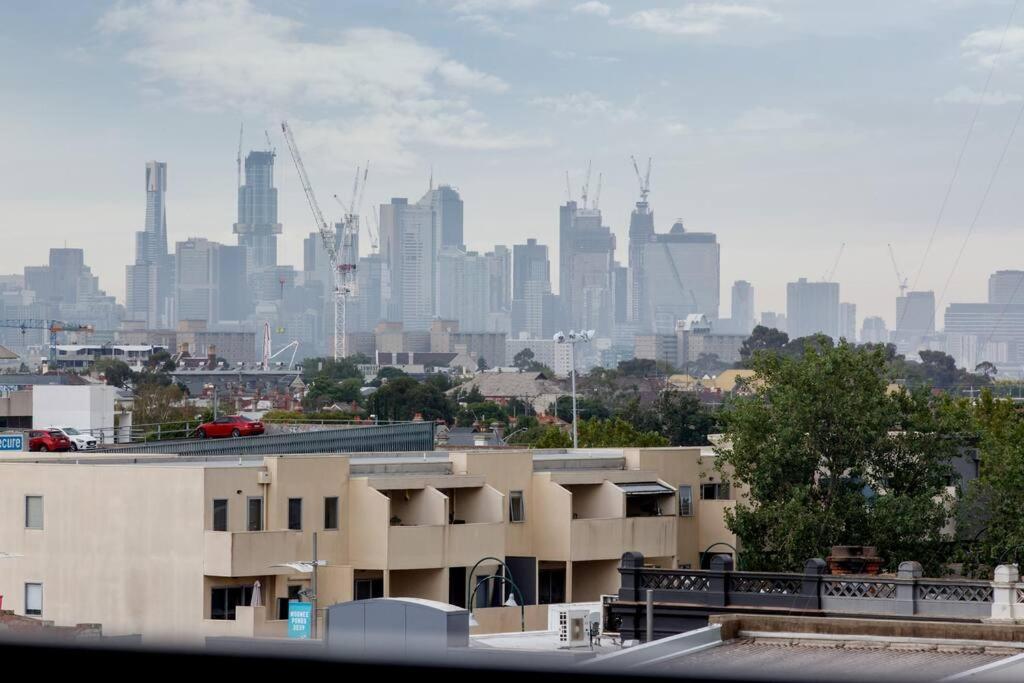 Style Living In The Heart Of Moonee Ponds *