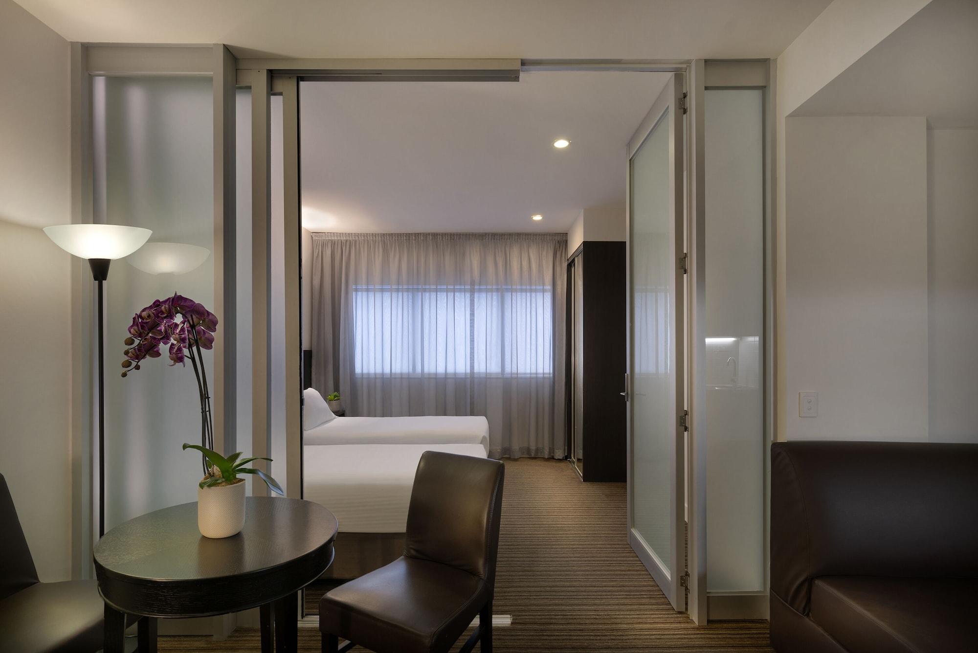 Causeway 353 Melbourne