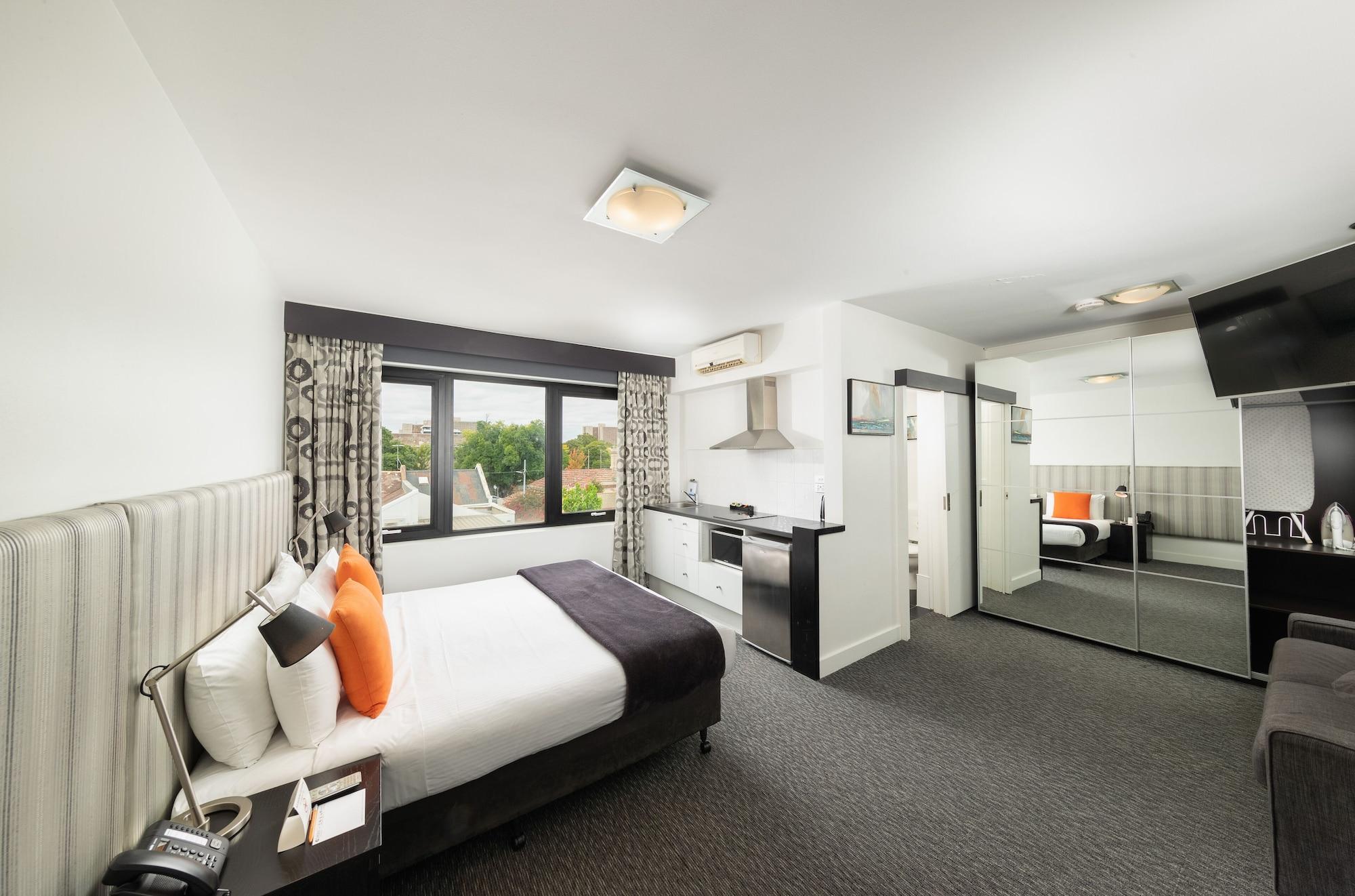 Comfort East Hotel 4*