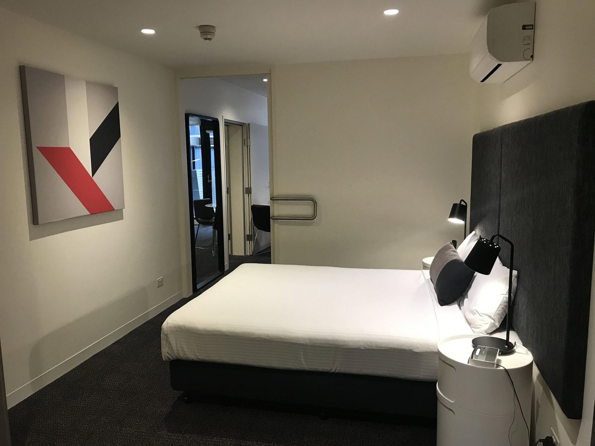 Corporate Living Abbotsford 4*