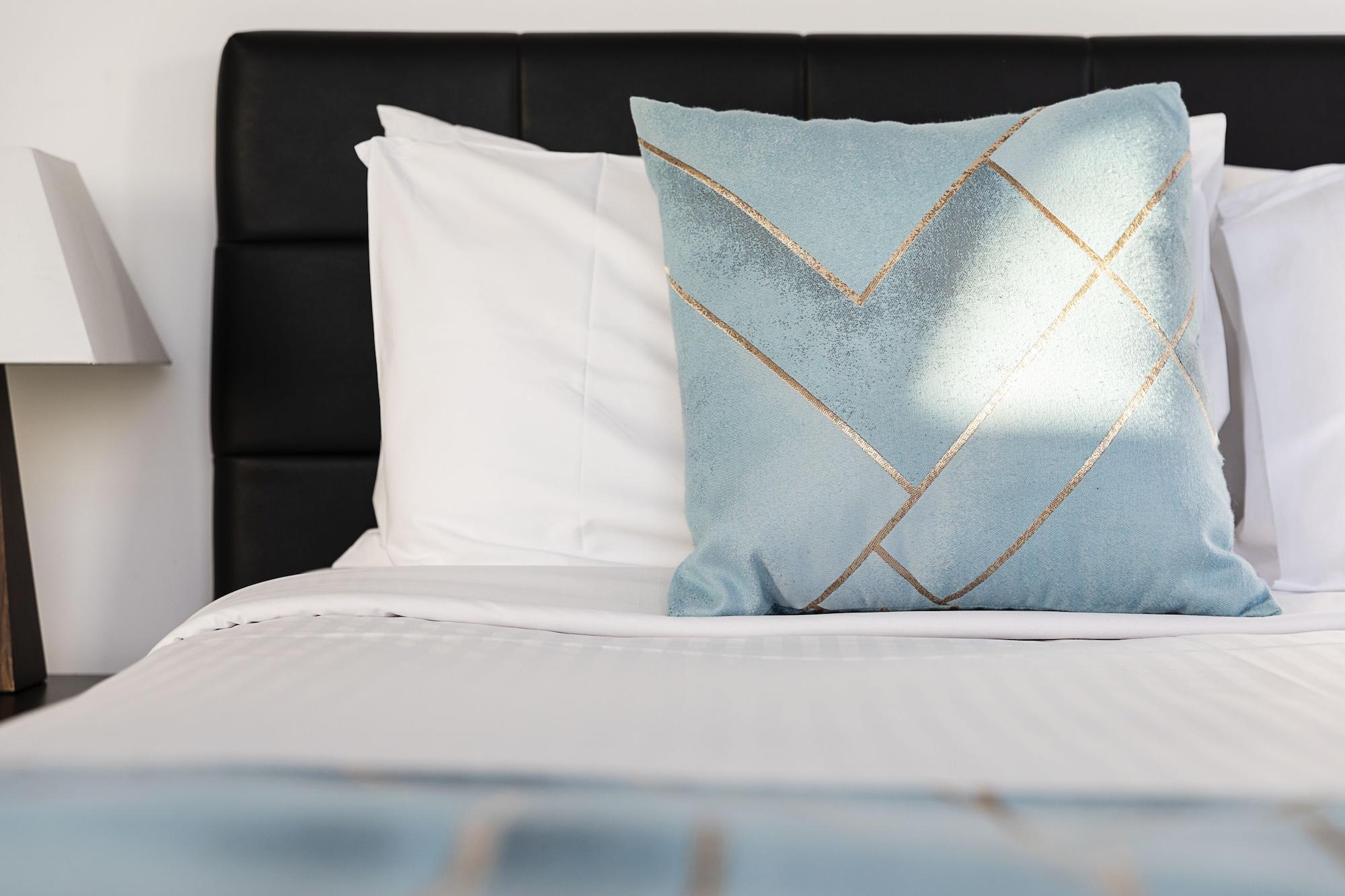 Aparthotel Rnr Serviced North 4*