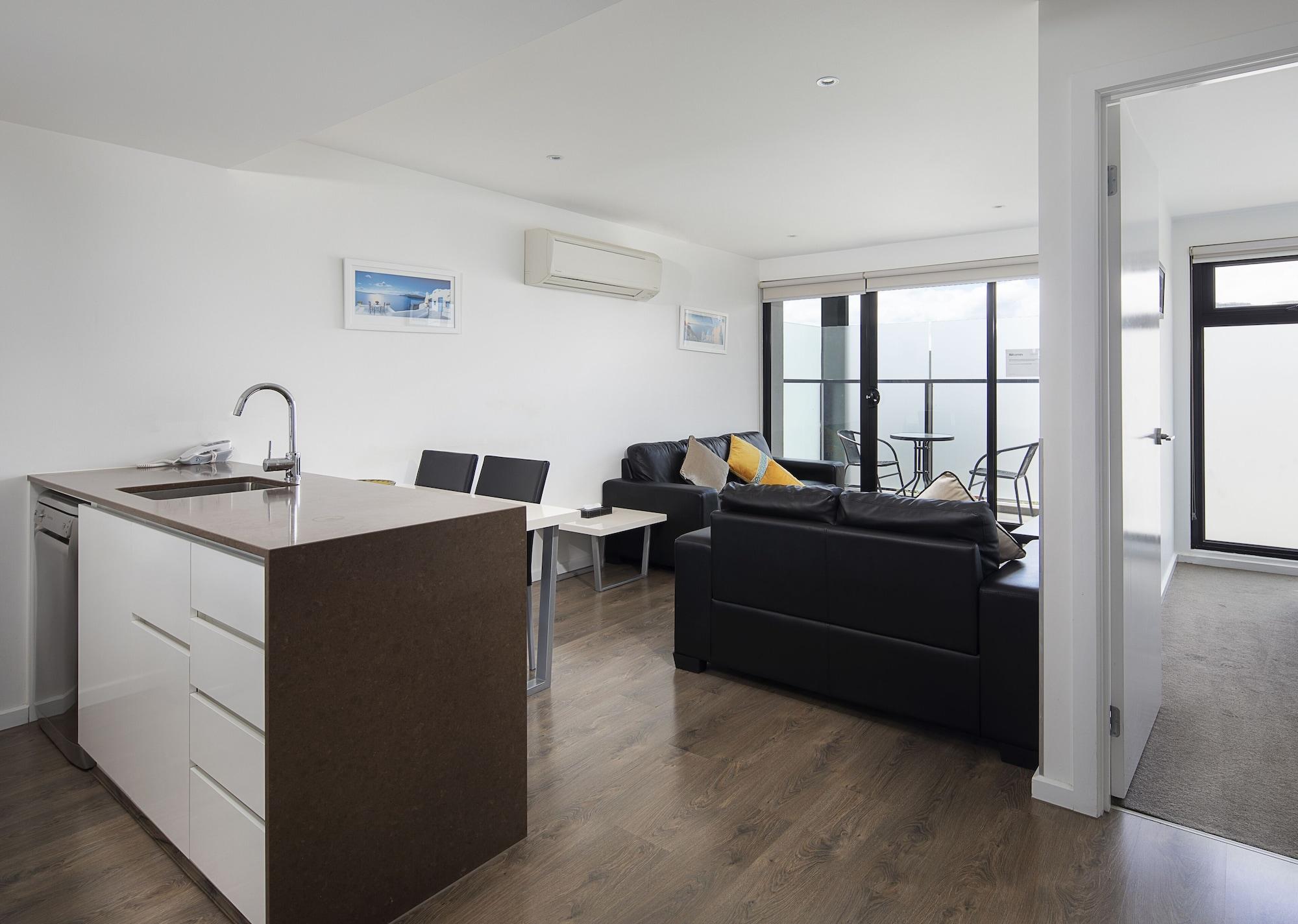 Rnr Serviced North Aparthotel 4*