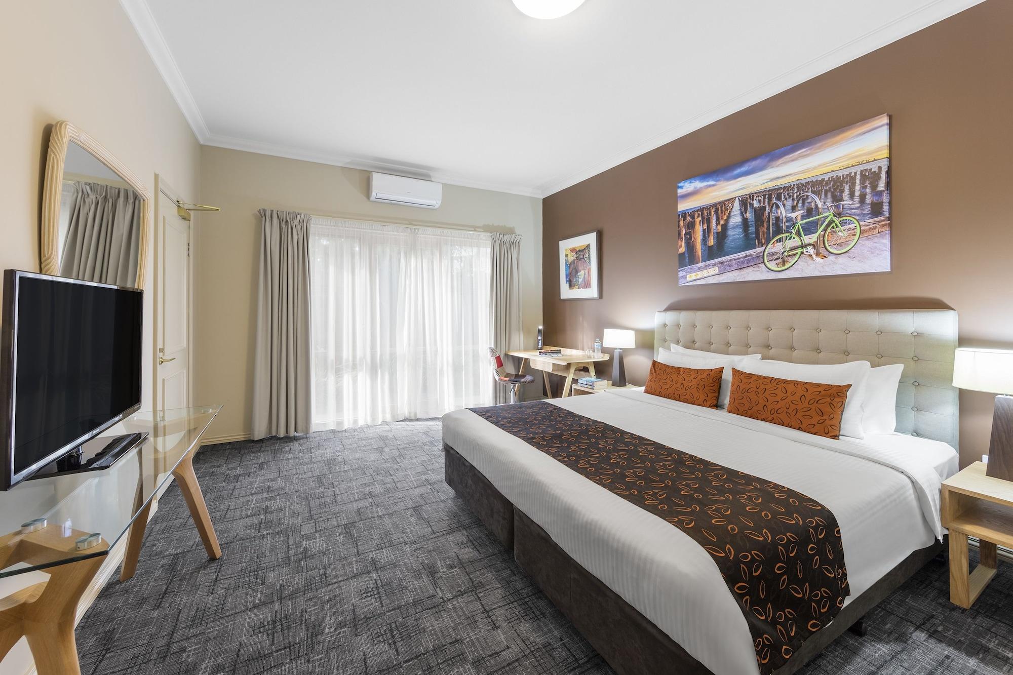 Kimberley Gardens Hotel, Serviced And Serviced