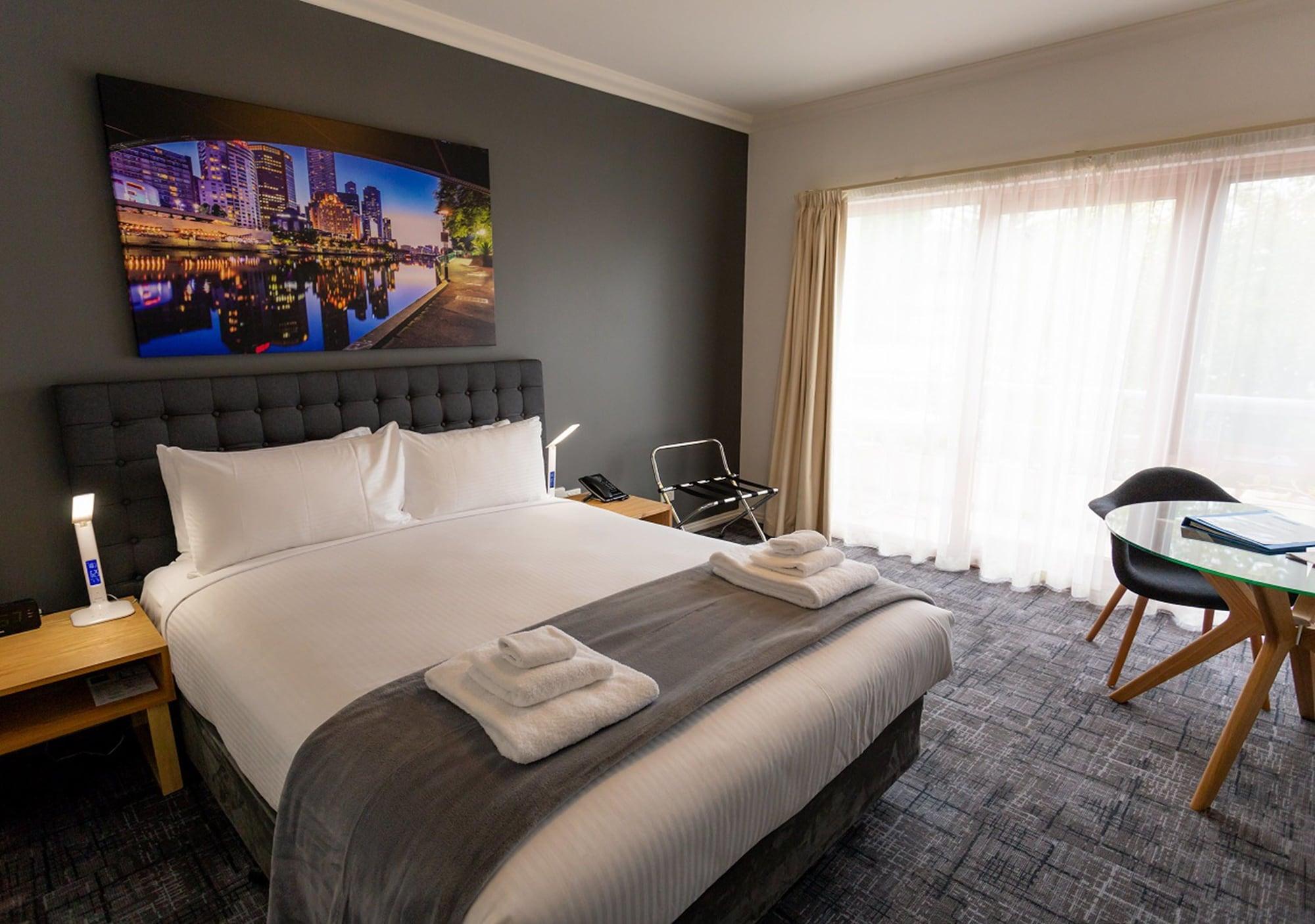 Kimberley Gardens Hotel, Serviced And Serviced