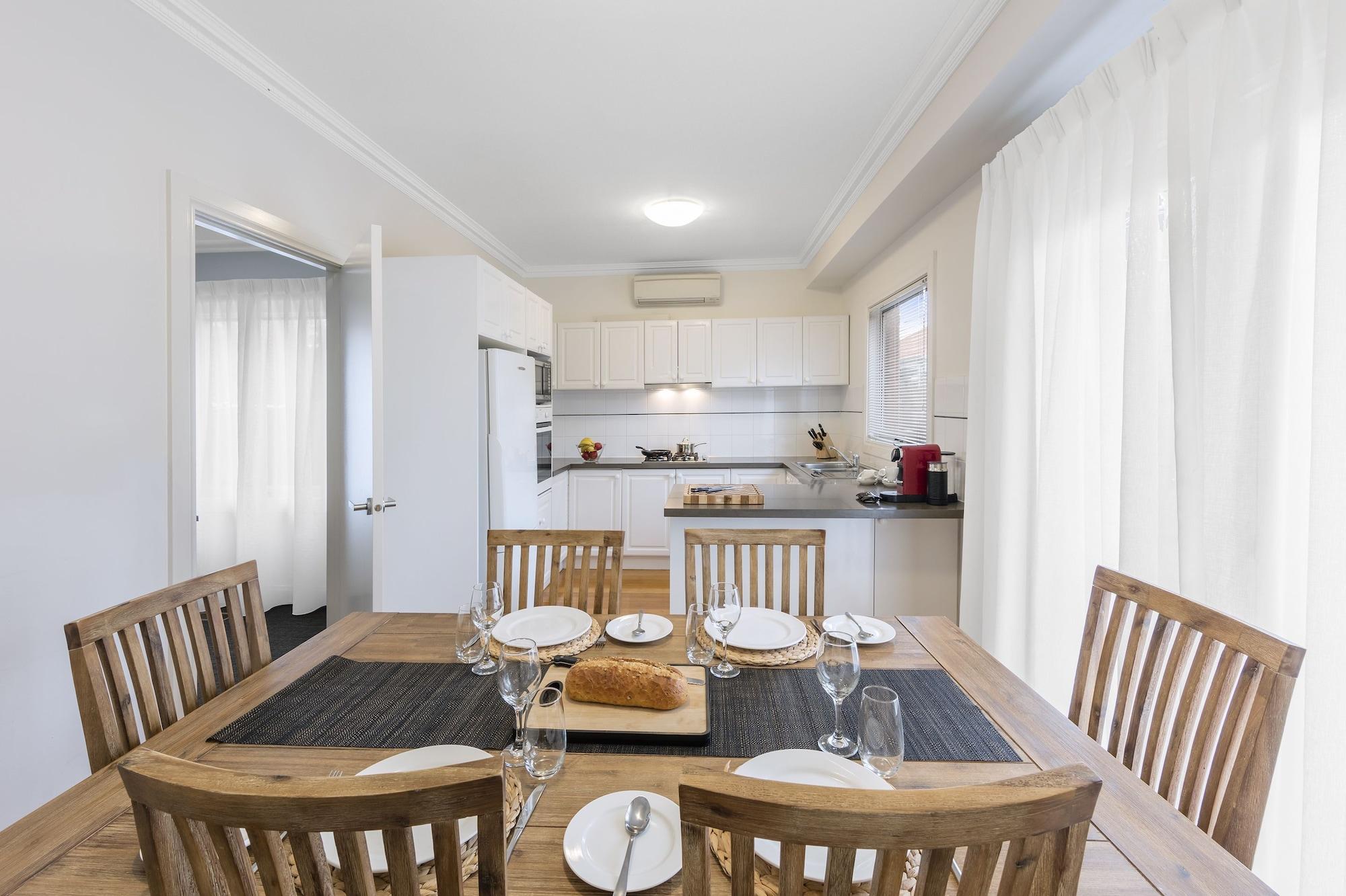 Kimberley Gardens Hotel, Serviced And Serviced 4* Melbourne