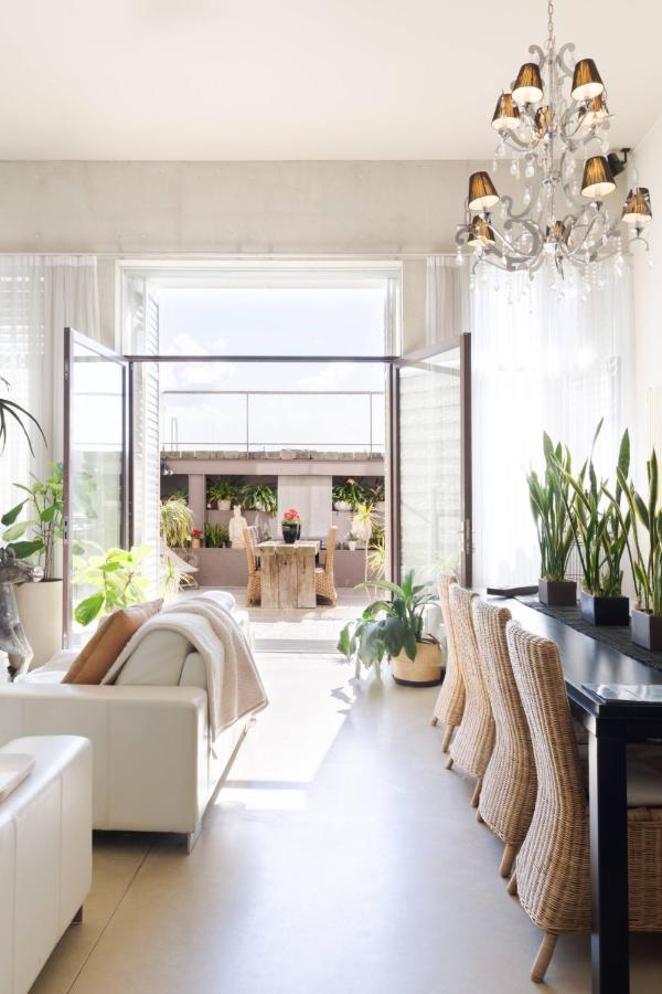 Architectural Home, Pool Oasis/ Steps From Trendy Chapel St. * Melbourne