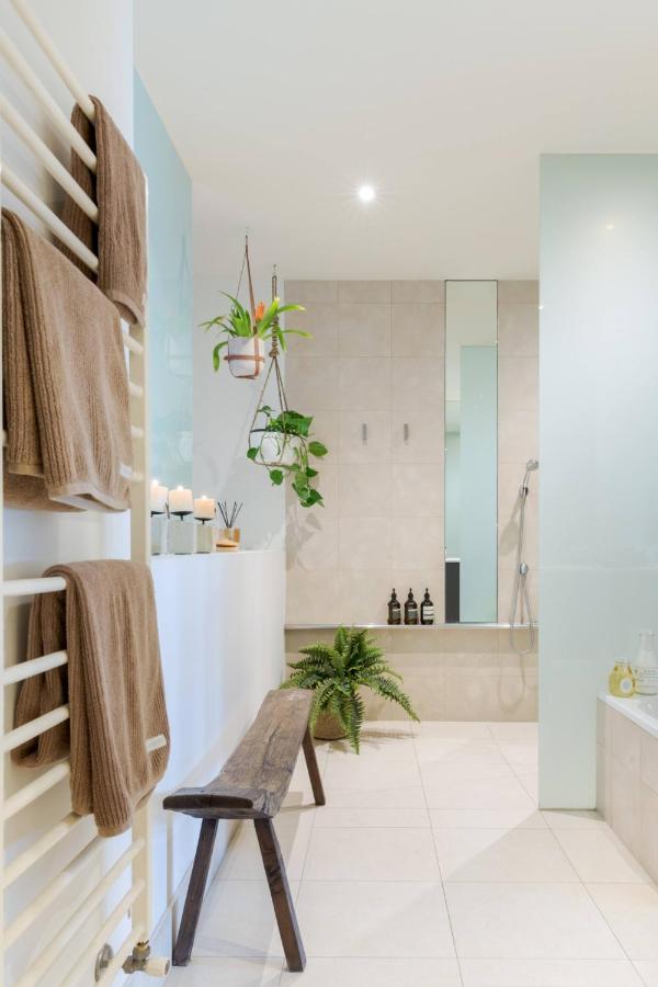 Architectural Home, Pool Oasis/ Steps From Trendy Chapel St.