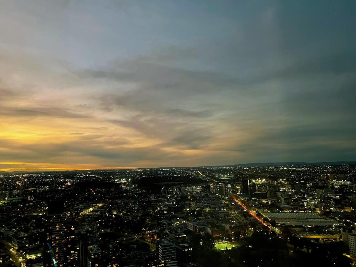 Apartment Wsp Luxury 2b2b In Cbd With Free Parking *