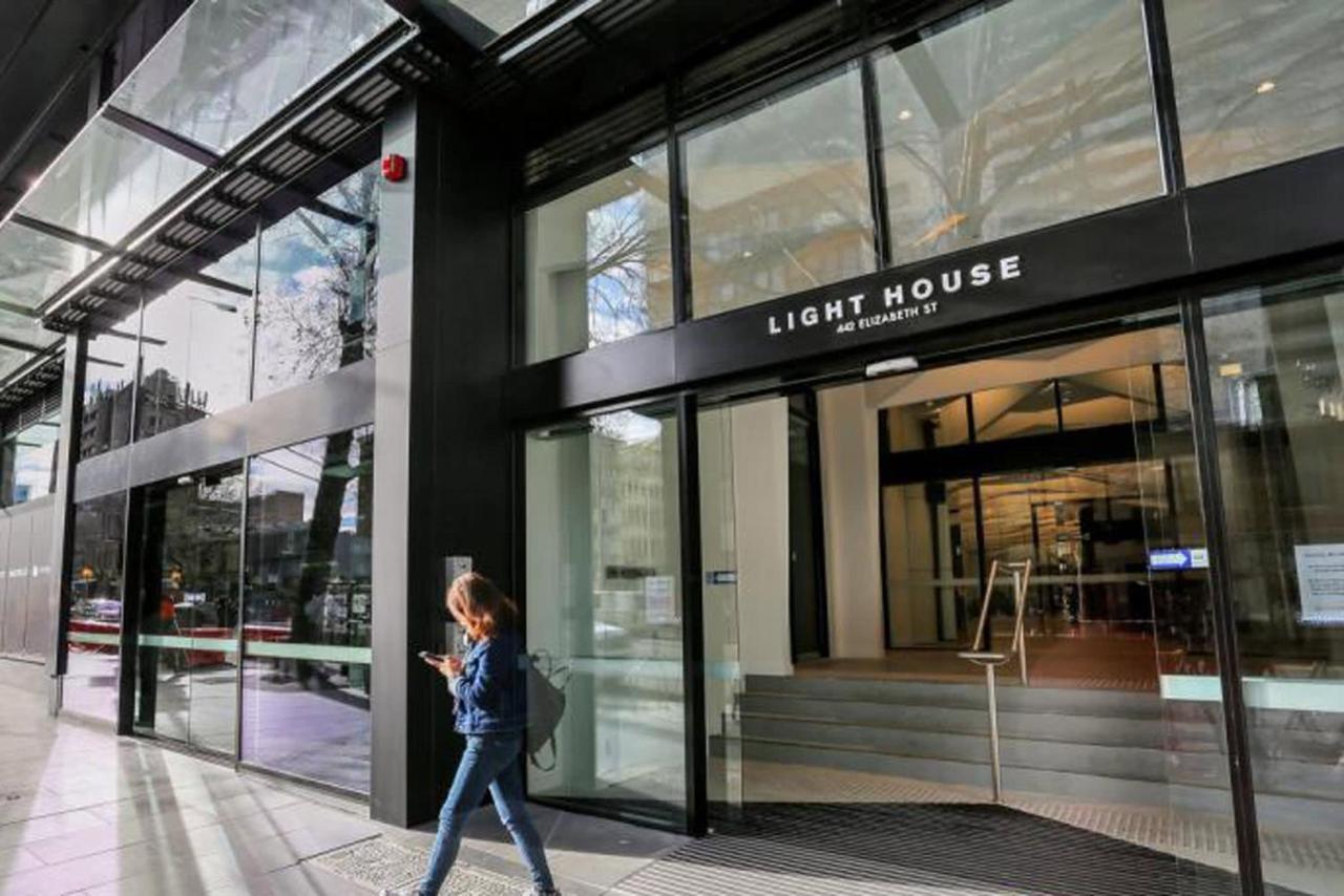 A Stylish & Cozy 2br In Cbd * Melbourne