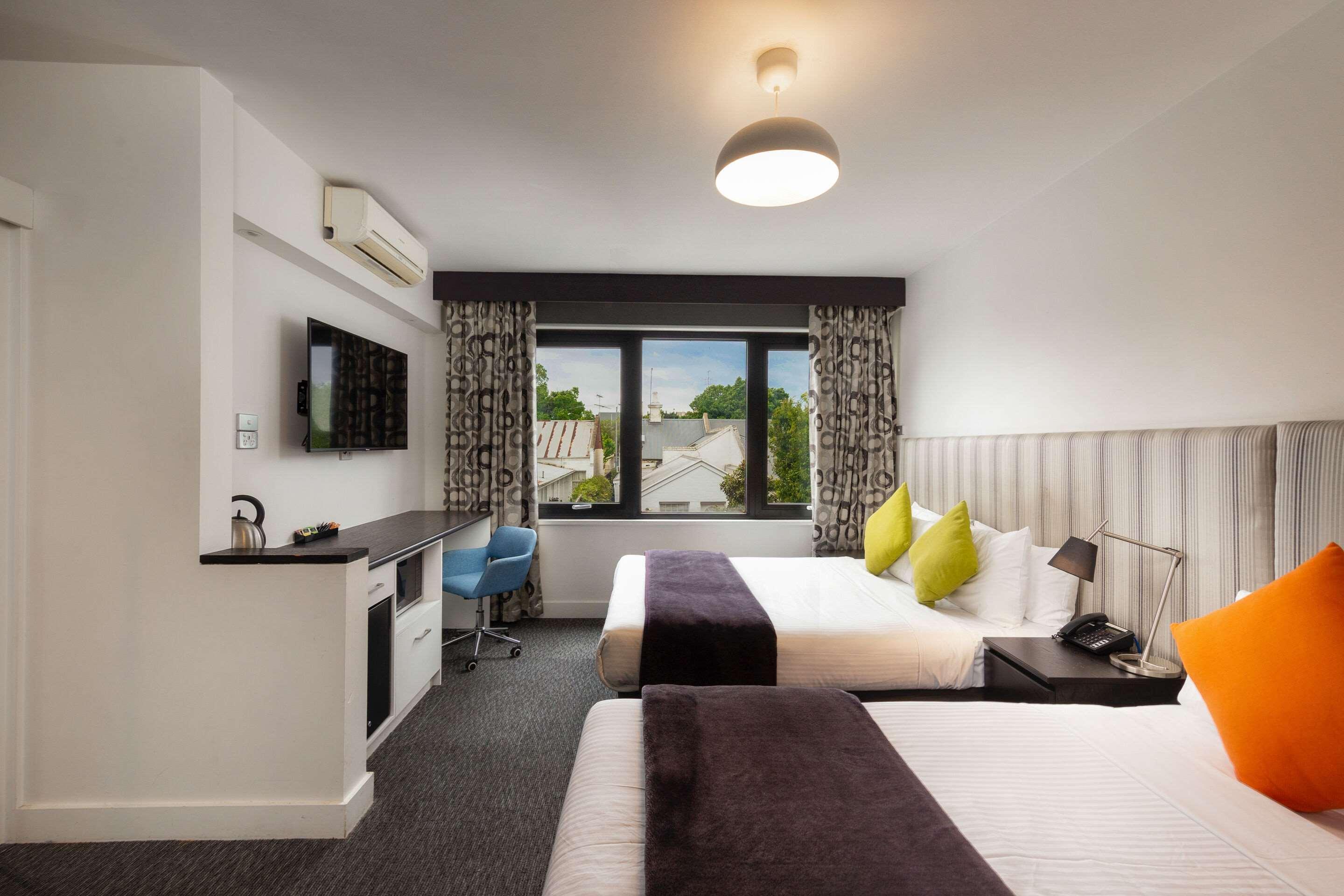 Hotel Comfort East