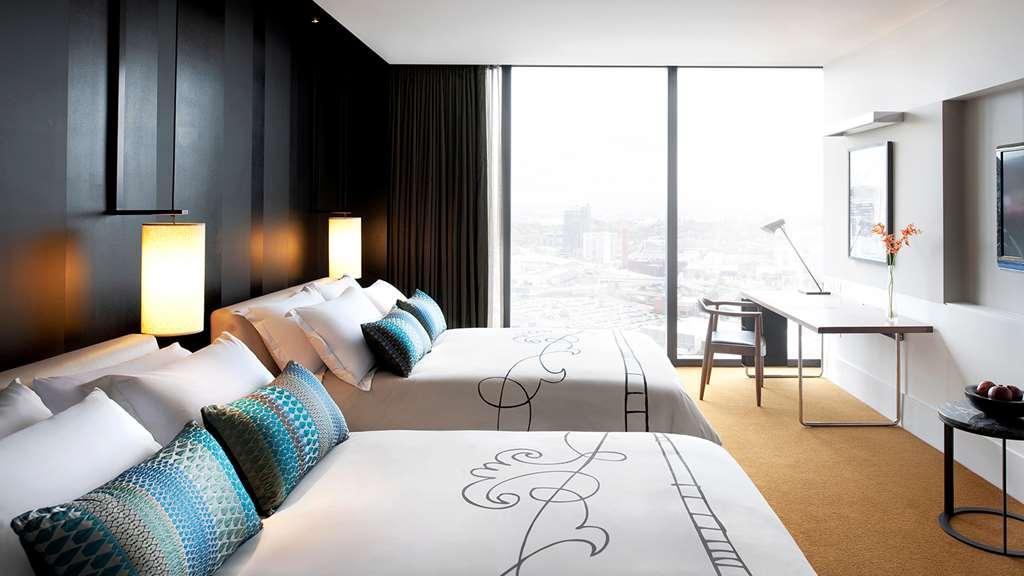 Hotel Crown Metropol